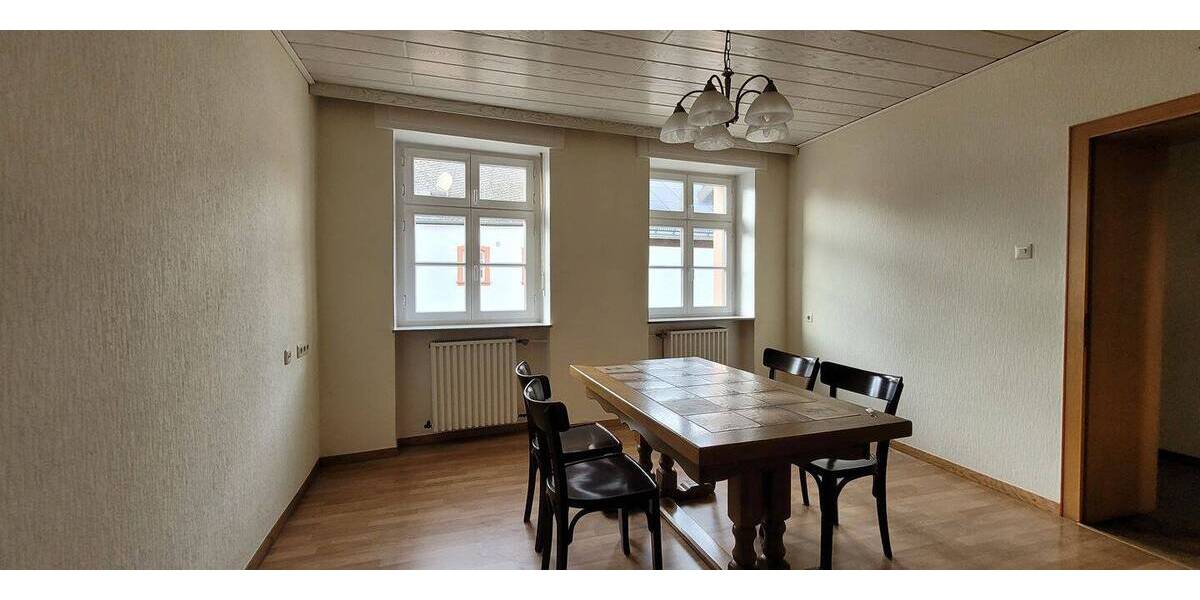 Reihenendhaus Irsch - 5 Zimmer, 160 m&sup2;, 275.000&euro; | Angebot:25797471