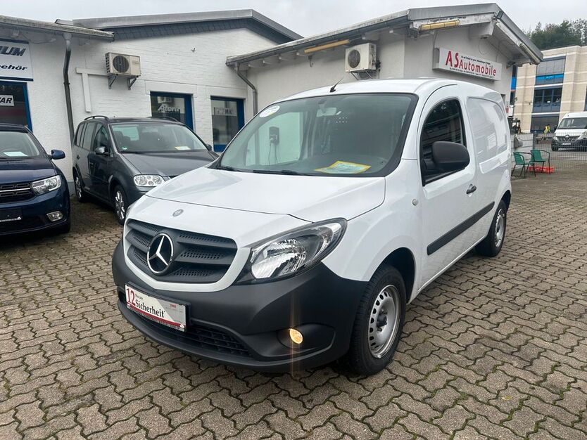 Mercedes-Benz Citan 127.000 km 9.699 € Gummersbach (Zwischen Toom Markt und ATU) 51645
