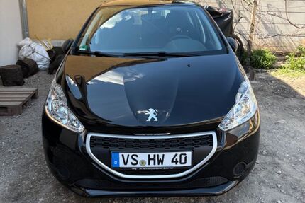 Peugeot 208 18.809 km 12.800 &euro; Mannheim 68239