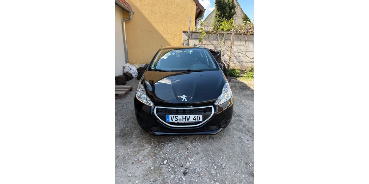 Peugeot 208 18.809 km 12.800 &euro; Mannheim 68239
