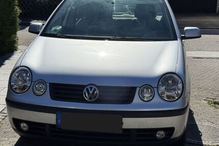 VW Polo 137.200 km 2.300 &euro; München 81377