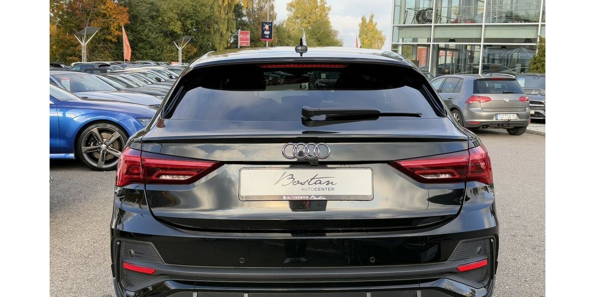 Audi Q3 35 TFSI S LINE/PANO/KAMERA/ACC/VIRTUALCOCKPIT 67.973 km 31.900 &euro; Villingen-Schwenningen 78054