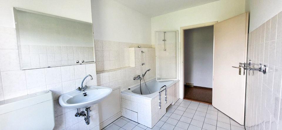 Etagenwohnung Kahla - 2 Zimmer, 54 m&sup2;, 590&euro; | Angebot:26671685