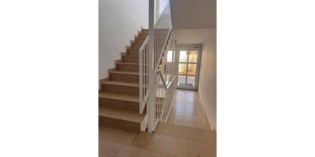 Etagenwohnung Grünwald - 2 Zimmer, 64 m&sup2;, 1.400&euro; | Angebot:24859965