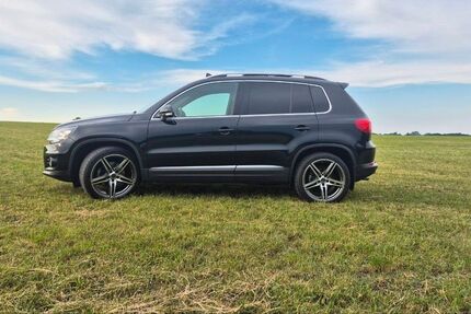 VW Tiguan 93.500 km 15.349 &euro; Heuchlingen 73572