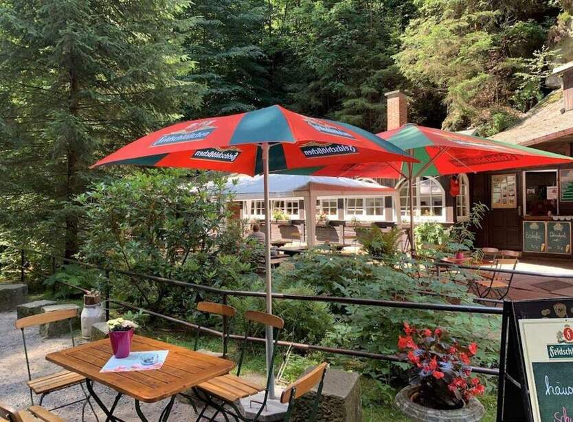 Gasthaus Waldidylle - Großzügiges Ausflugslokal direkt am Hauptwanderweg im Elbsandsteingebirge