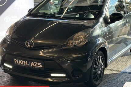 Toyota Aygo (X) 61.676 km 8.490 € Rostock 18059