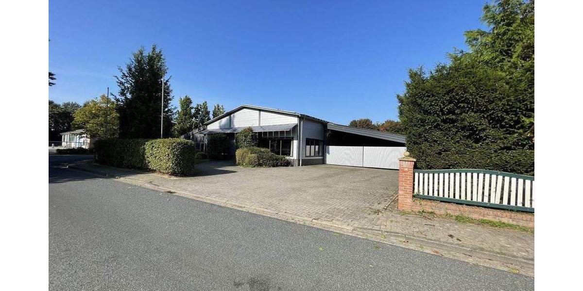 Hochwertige Lager-Produktionshalle, mit modernem und großem Betriebsleiterwohnhaus (provisionsfrei) zimmer