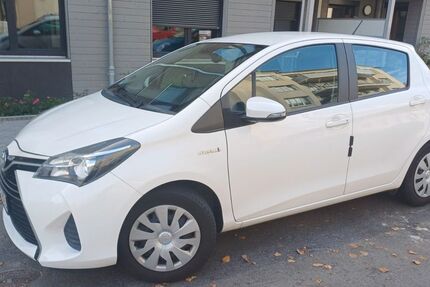 Toyota Yaris 75.800 km 12.500 € Markranstädt 04420