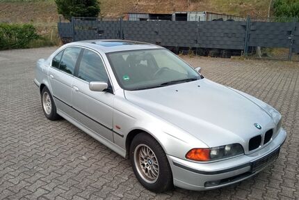 BMW 520 198.200 km 3.900 &euro; Uttrichshausen 36148