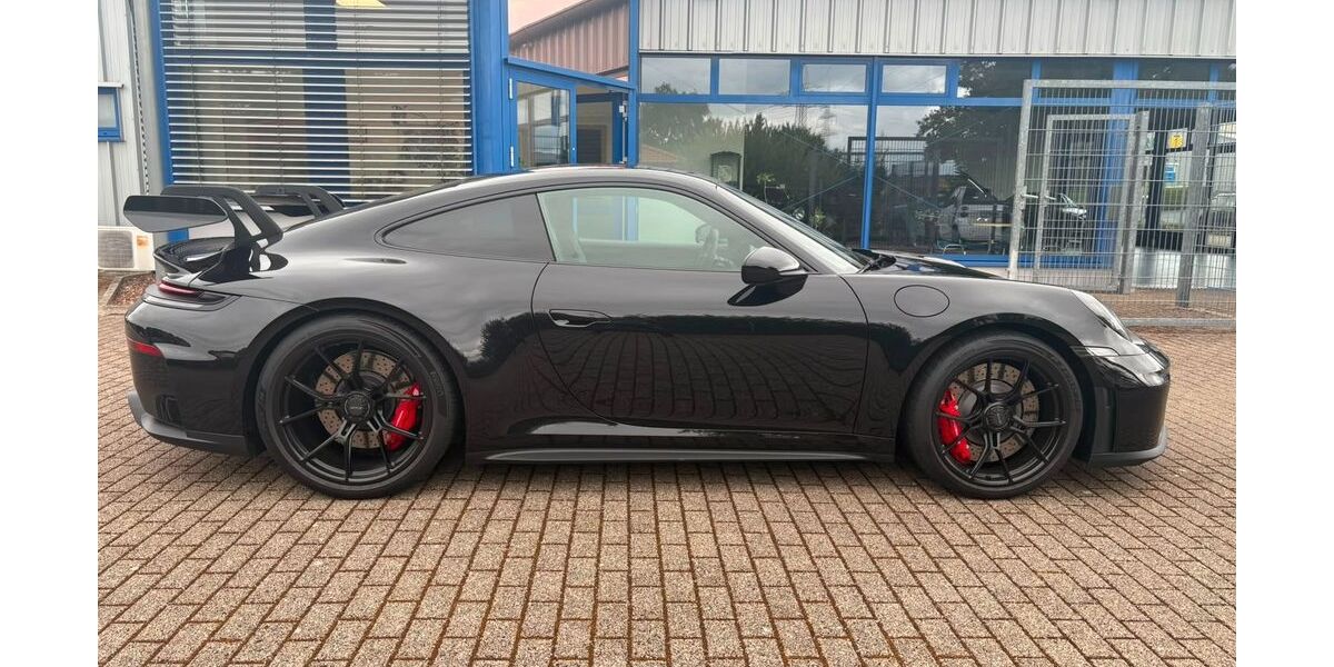 Porsche 992 6.000 km 204.992 &euro; Kirchhain 35274