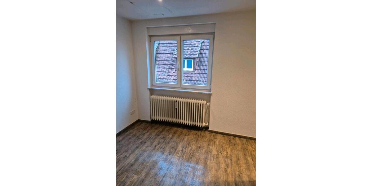 Dachgeschoßwohnung Neuenburg am Rhein - 5 Zimmer, 134 m&sup2;, 340.000&euro; | Angebot:26803415