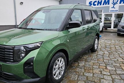 Ford Tourneo Courier 5 km 27.990 € Potsdam 14469