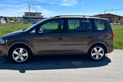 VW Touran 82.000 km 10.600 &euro; Weilheim 82362