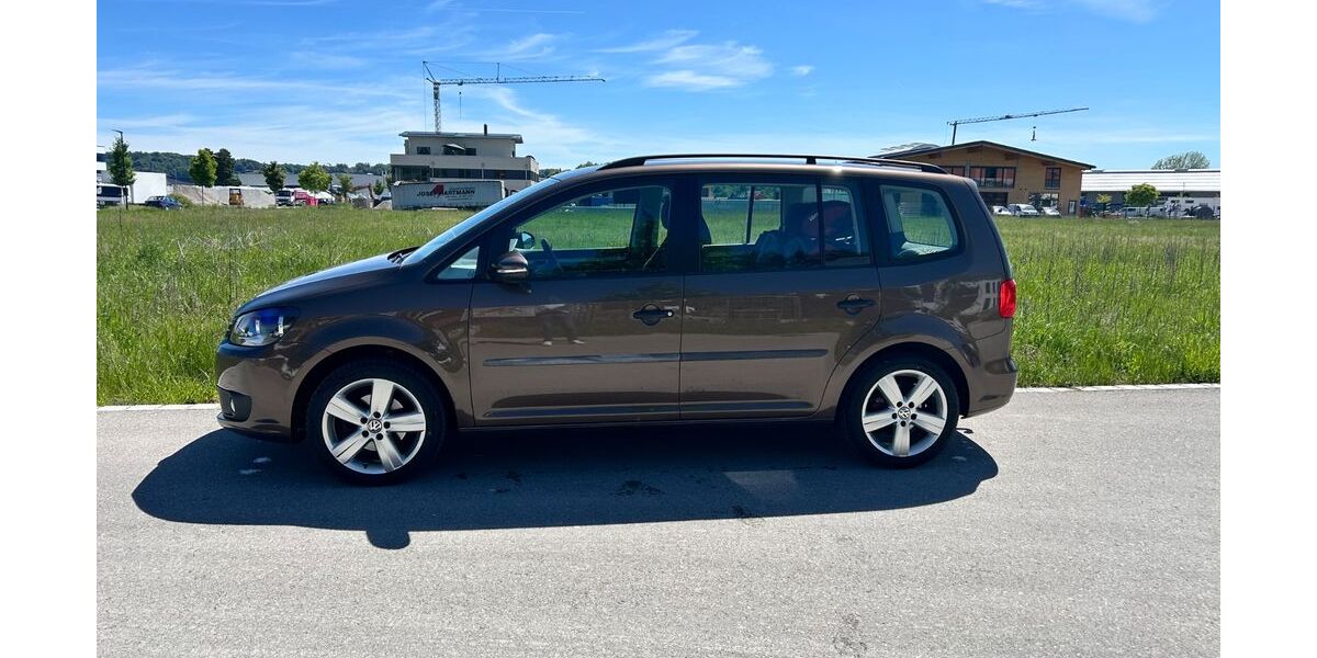VW Touran 82.000 km 10.600 &euro; Weilheim 82362