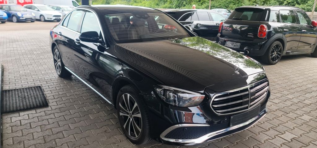 Mercedes-Benz E 400 27.000 km 43.850 &euro; Neckartenzlingen 72654