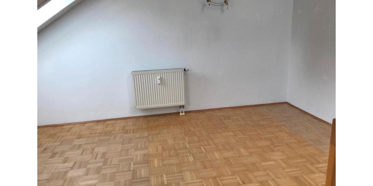 Dachgeschoßwohnung Regensburg Gallingkofen - 2 Zimmer, 44 m&sup2;, 240.000&euro; | Angebot:25977190