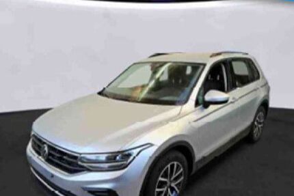 VW Tiguan 86.726 km 28.890 &euro; Flensburg 24941