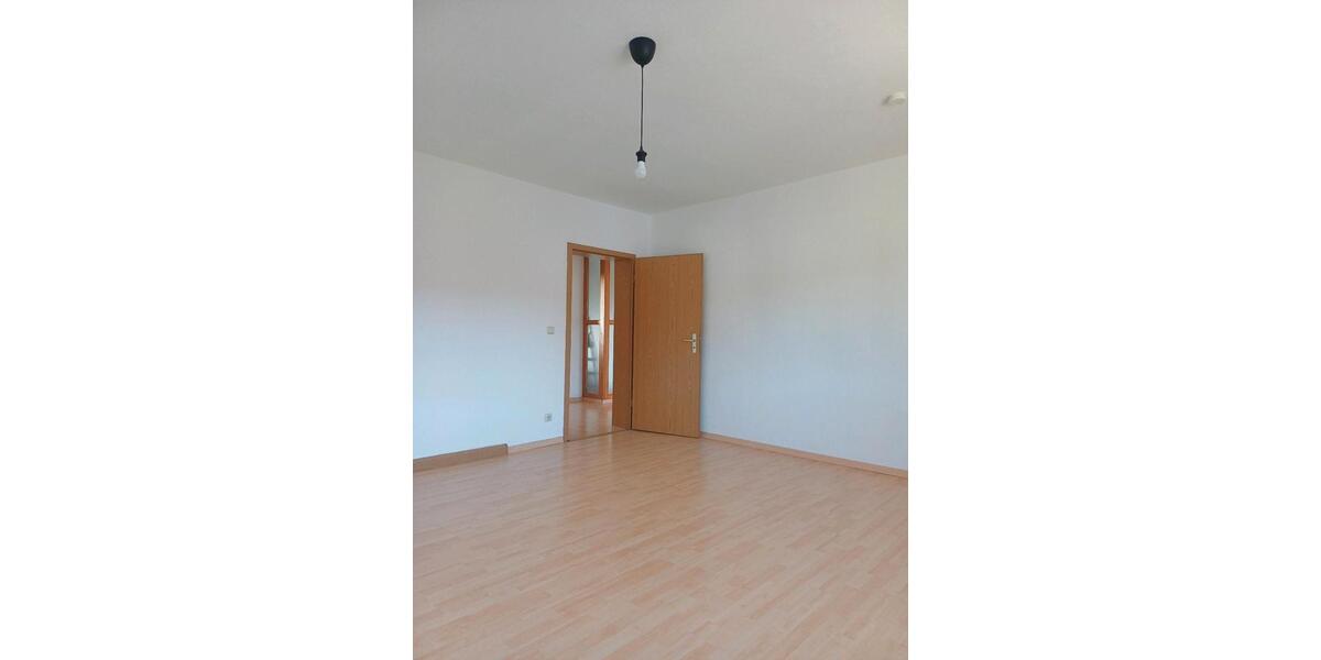 Etagenwohnung Neumarkt in der Oberpfalz Altenhof - 4.5 Zimmer, 108 m&sup2;, 1.100&euro; | Angebot:26380395