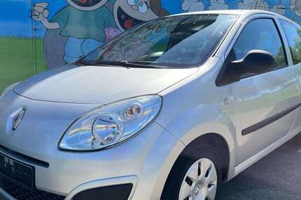 Renault Twingo 122.000 km 2.999 &euro; Linter 65550
