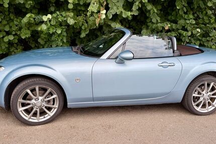 Mazda MX-5 57.000 km 10.250 € Bochum 44803