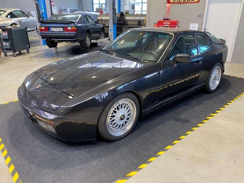 944