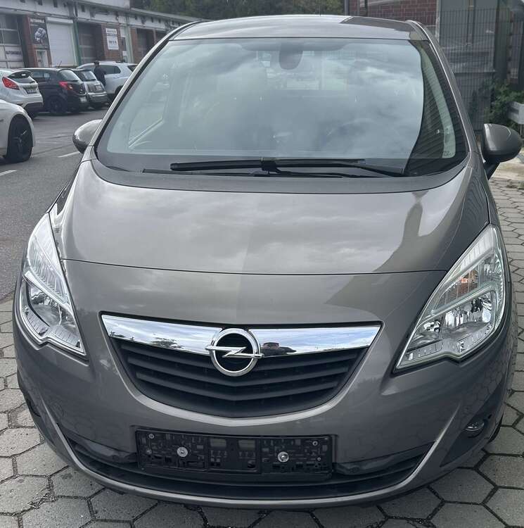 Opel Meriva 175.323 km 5.500 € Hamburg 21031