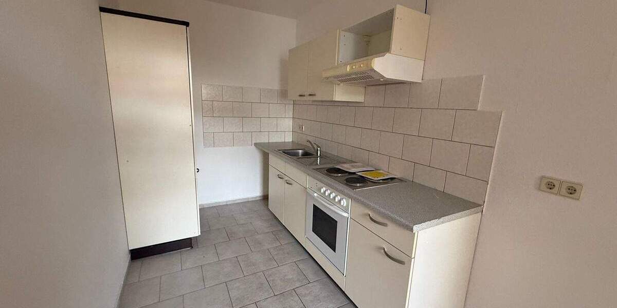 Zimmer Chemnitz Lutherviertel - 2 Zimmer, 48 m&sup2;, 250&euro; | Angebot:25985314