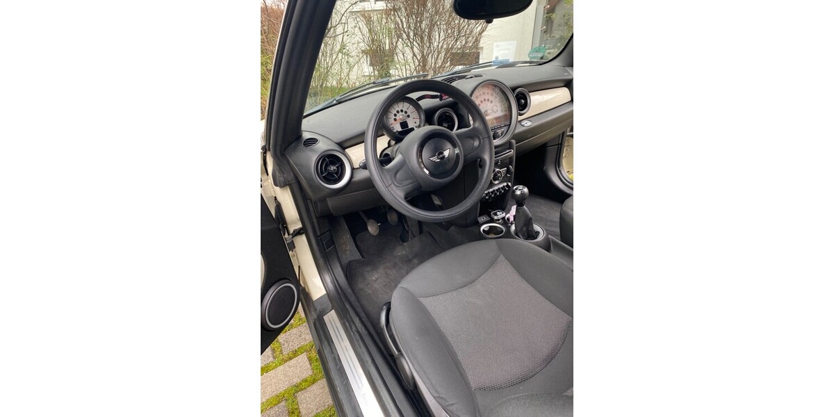 Mini one cabrio 135.000 km 11.000 € Unterensingen 72669