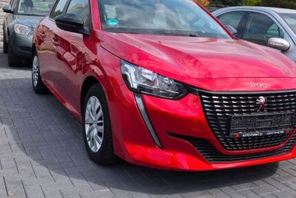 Peugeot 208 45.500 km 10.390 &euro; Königs Wusterhausen OT Zeessen 15711