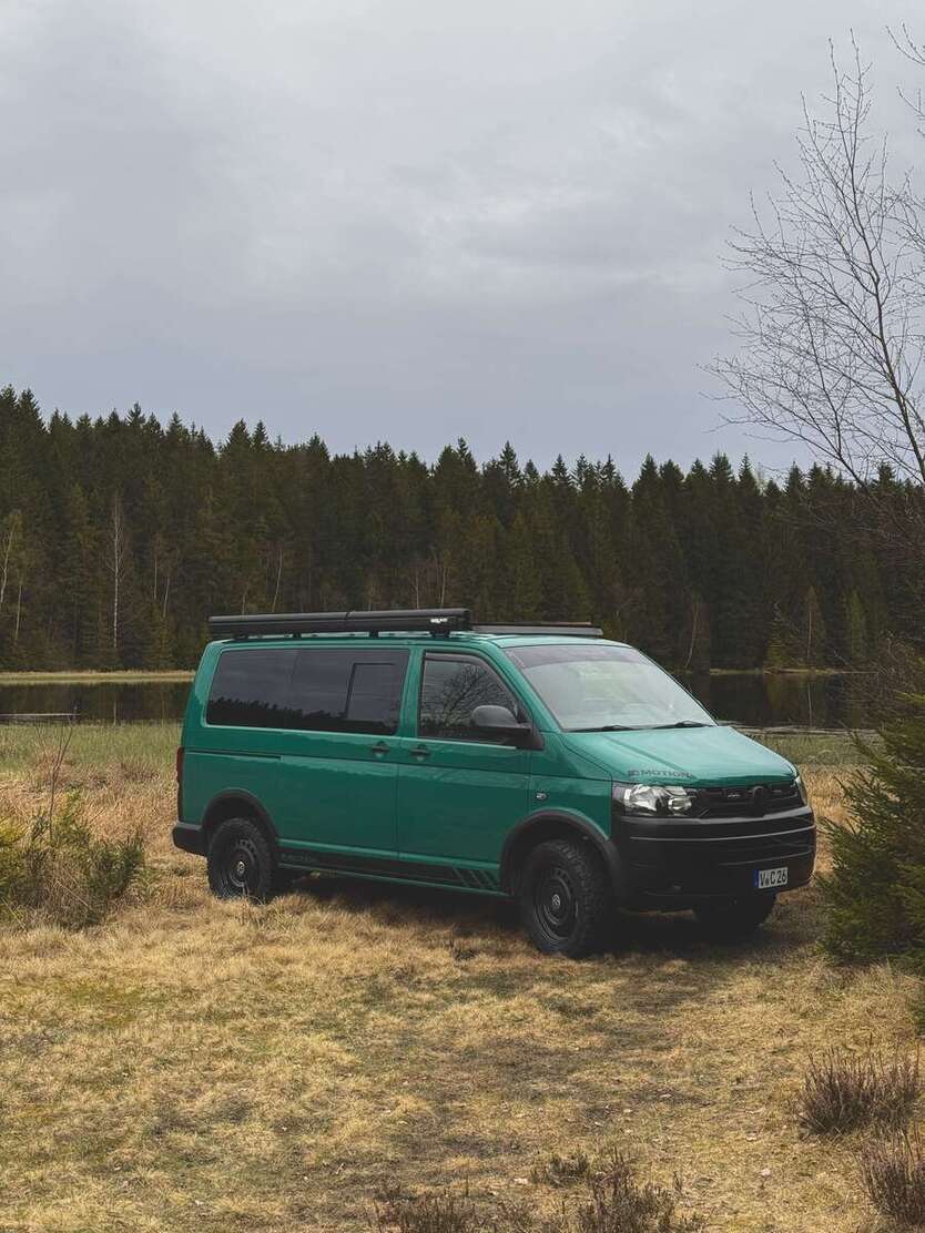 VW T5 Caravelle 206.000 km 29.000 € Muldenhammer 08262