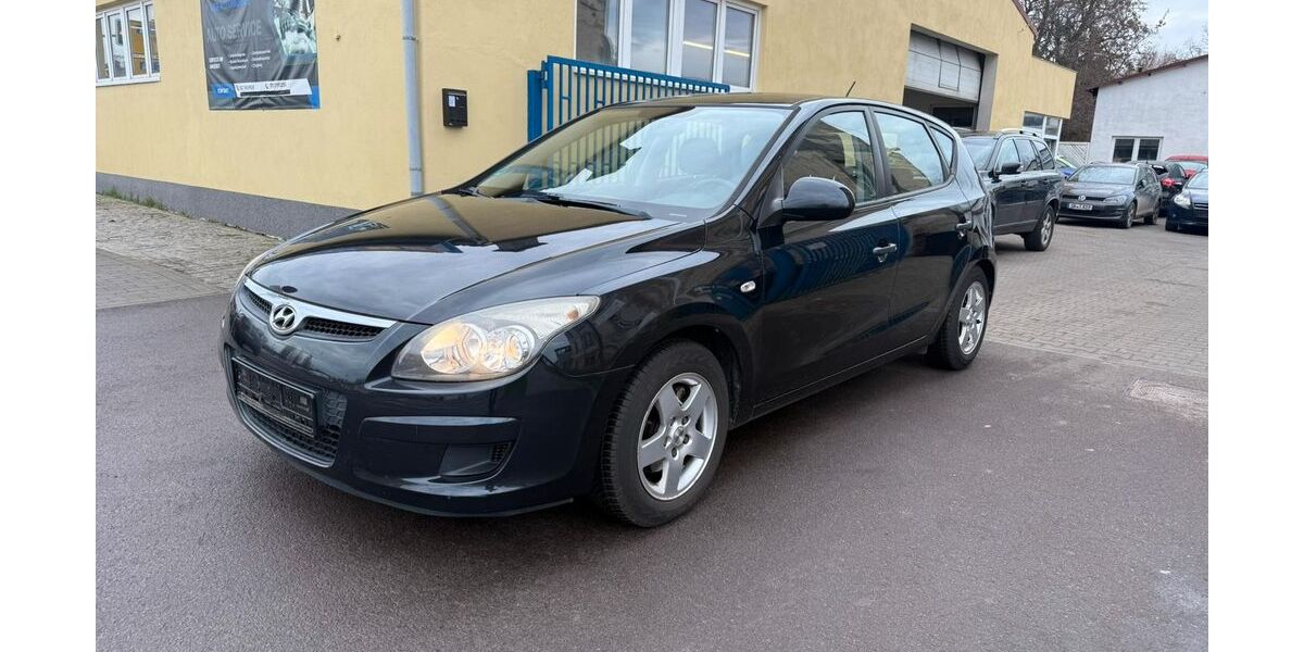 Hyundai i30 154.000 km 2.800 &euro; Merseburg 06217