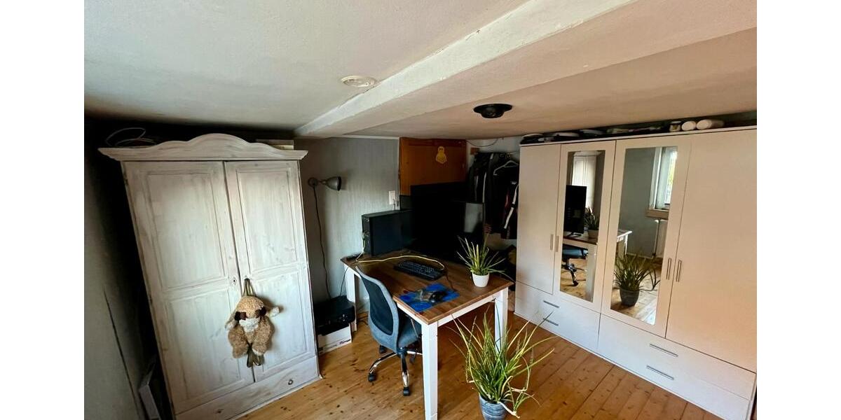 Doppelhaushälfte Winterberg - 4 Zimmer, 100 m&sup2;, 129.000&euro; | Angebot:25980320