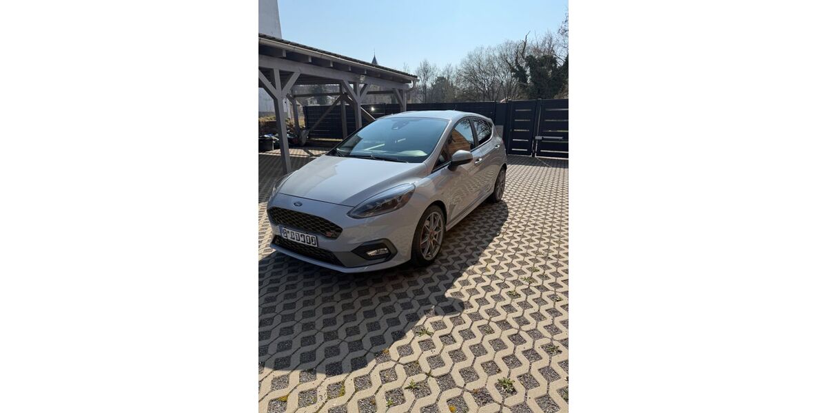 Ford Fiesta 34.133 km 22.000 &euro; Gera 07546