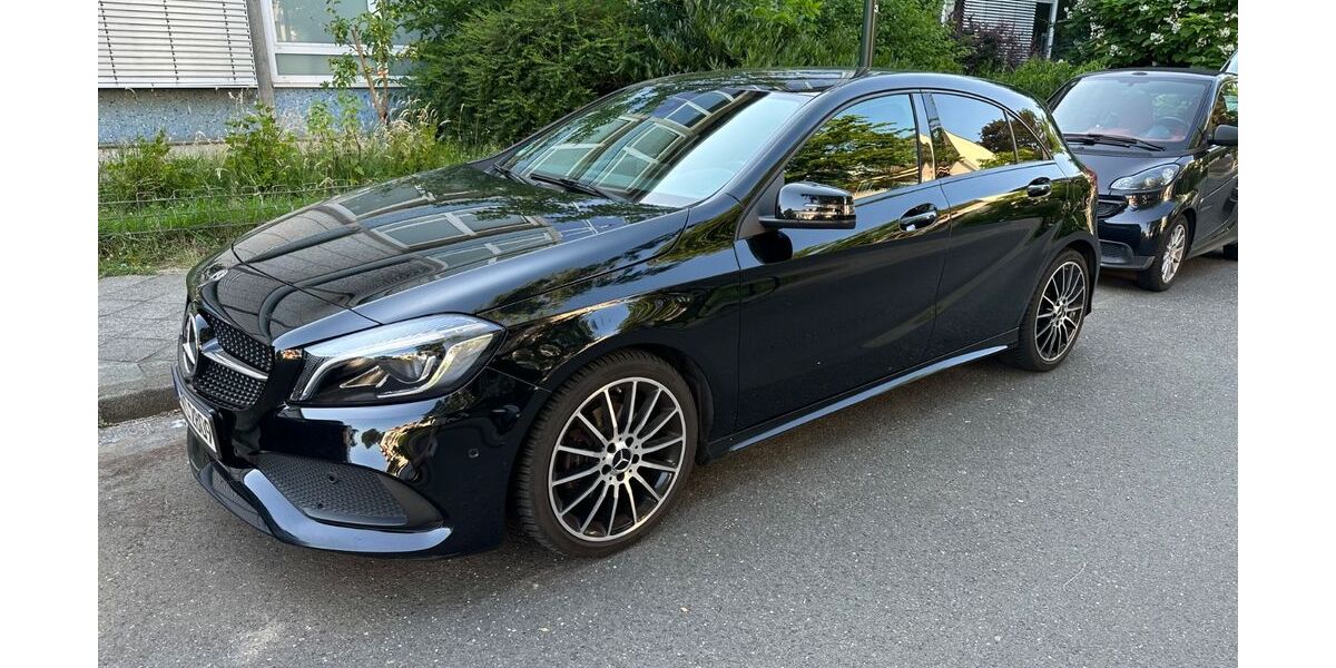 Mercedes-Benz 190 64.850 km 17.900 &euro; Düsseldorf 40589