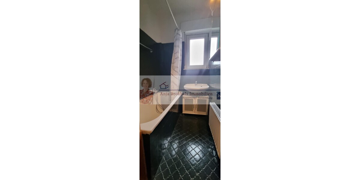 Zentral - ruhig - großes Grundstück_provisionsfrei für Käufer - Zweifamilienhaus Gütersloh | Angebot:23476775