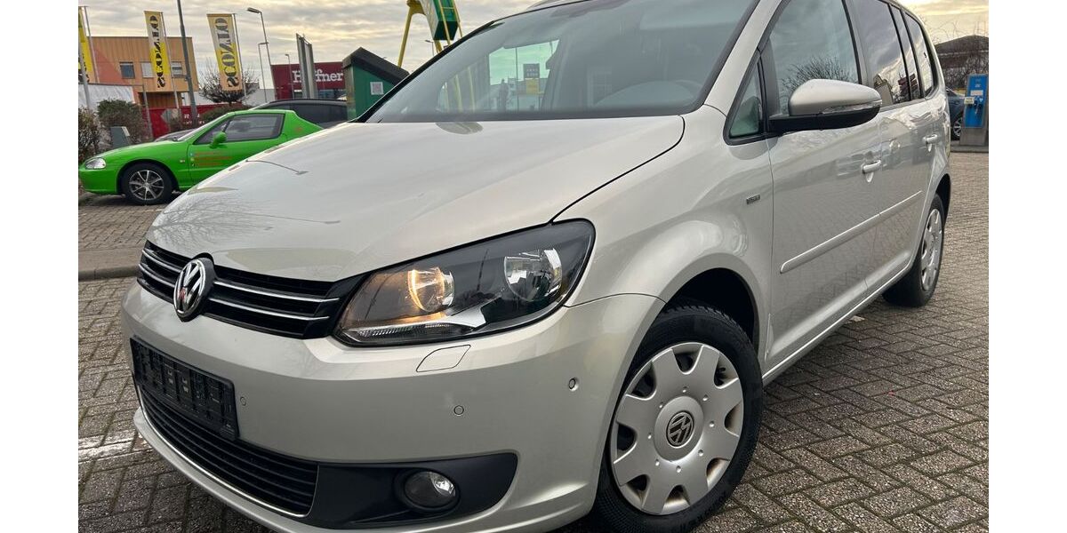 VW Touran 218.000 km 5.990 &euro; Hasselroth 63594