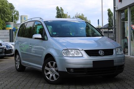 VW Touran 149.827 km 3.999 &euro; Düsseldorf 40625