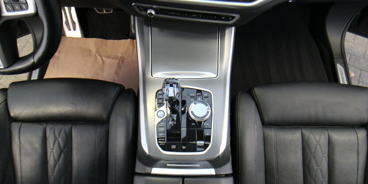 BMW X5 xDrive 40d M Sport LUFT+AHK+PANO-DACH+HEAD-UP 138.527 km 53.900 &euro; Hagenow 19230