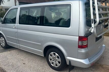 VW T5 Transporter 289.000 km 5.800 &euro; Alfeld 91236