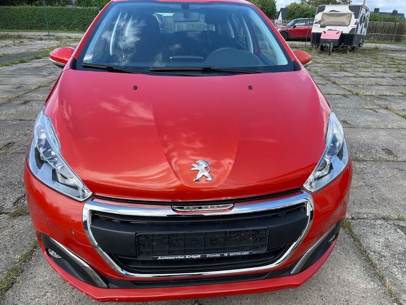 Peugeot 208 59.390 km 5.800 € Schneeberg 08289