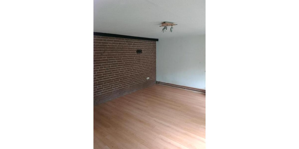 Einfamilienhaus Emmerthal - 8 Zimmer, 140 m&sup2;, 90.000&euro; | Angebot:27085822