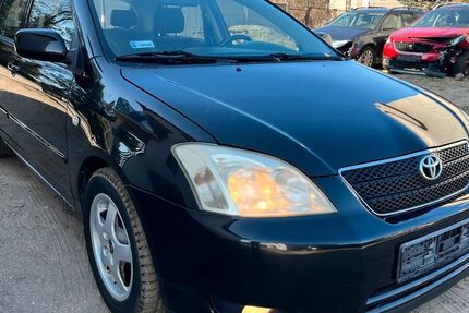 Toyota Corolla 125.000 km 1.950 &euro; Berlin 13409