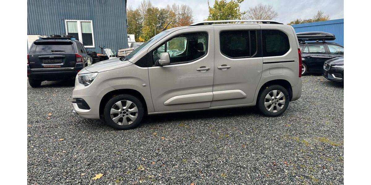 Opel Combo Life 174.300 km 9.490 &euro; Lübeck 23556