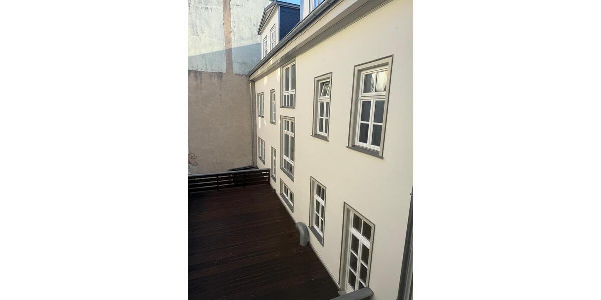 Etagenwohnung Erfurt - 5 Zimmer, 140 m&sup2;, 1.800&euro; | Angebot:24717600