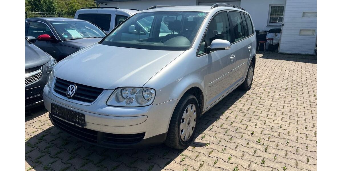 VW Touran 301.000 km 1.200 &euro; Löhne Mennighüffen 32584