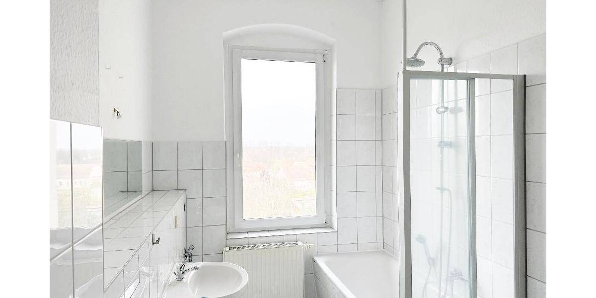 Etagenwohnung Riesa Altriesa - 2 Zimmer, 73 m&sup2;, 395&euro; | Angebot:25985365