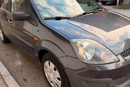 Ford Fiesta 235.803 km 1.999 &euro; Triberg im Schwarzwald 78098
