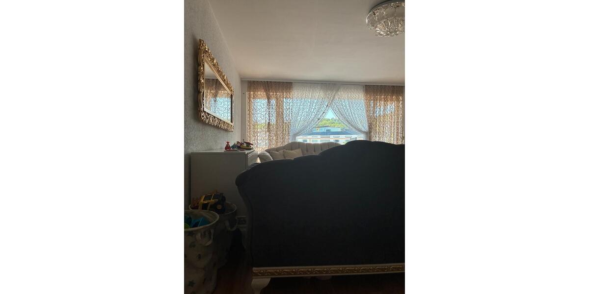 Dachgeschoßwohnung Idstein - 4.5 Zimmer, 102 m&sup2;, 325.000&euro; | Angebot:27144252