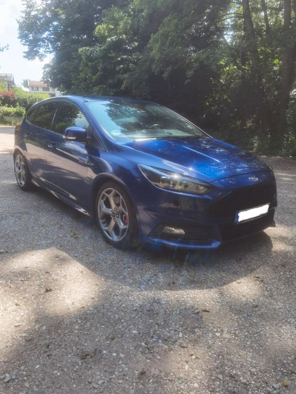 Ford Focus 210.000 km 8.500 € Wasserburg 83512